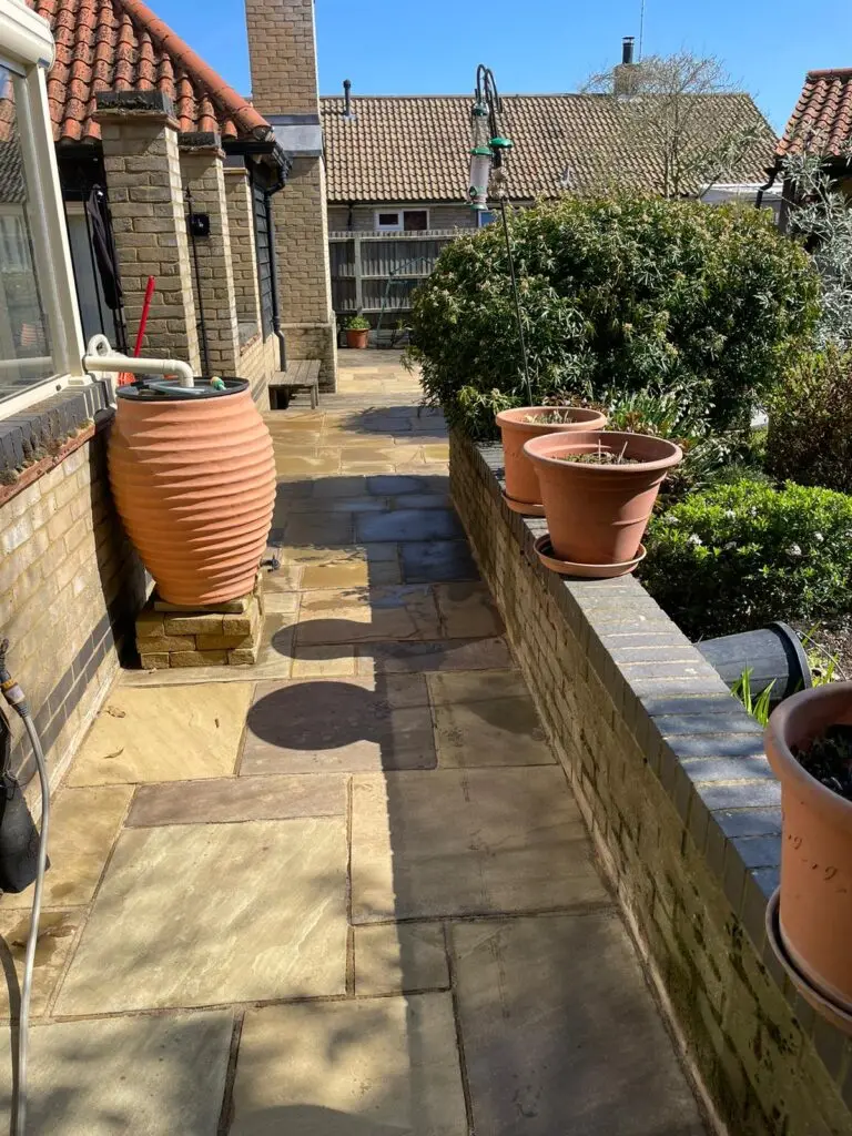 patio cleaning around pots