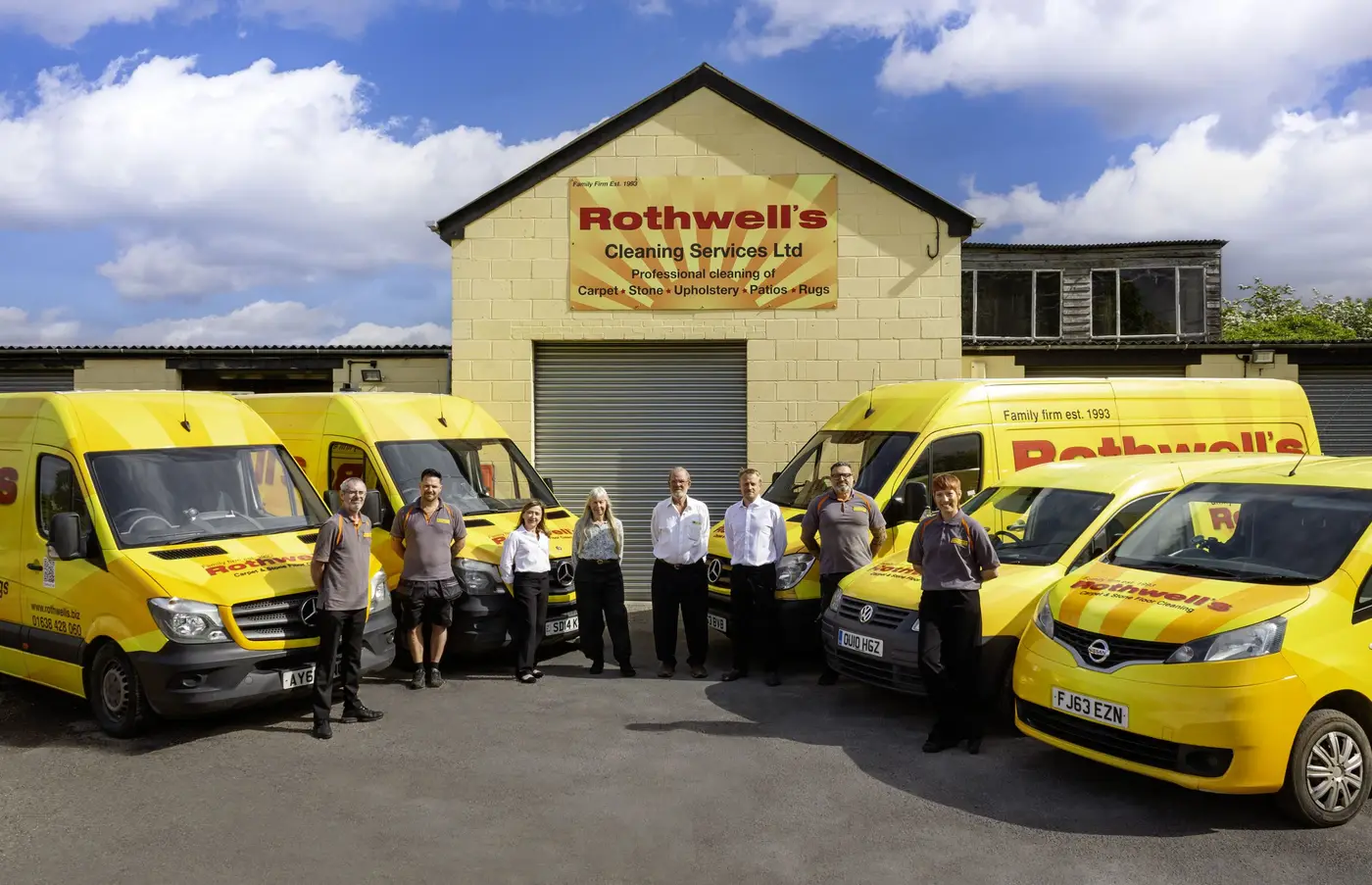 carpet cleaning team